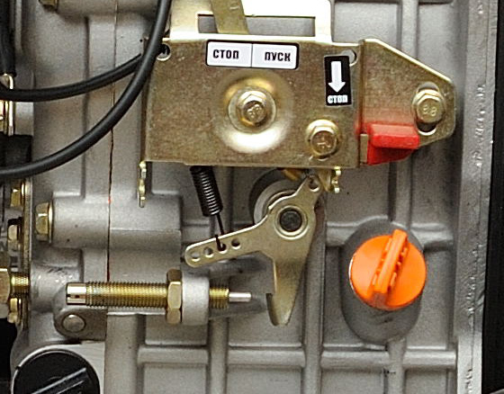 Дизельный генератор Hyundai DHY 6000LE  на колесах фото