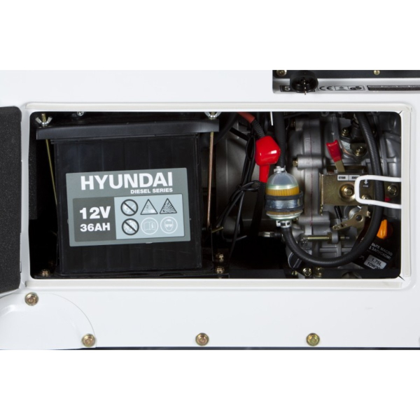 Дизельный генератор Hyundai DHY 8500 SE-T  передвижной фото